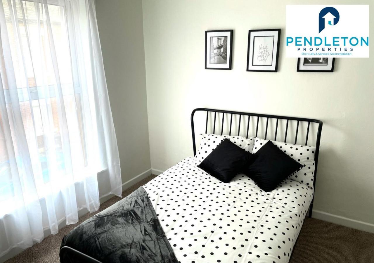 Villa Modern 3 Bed House With Free Parking And Wi-Fi à Preston  Extérieur photo