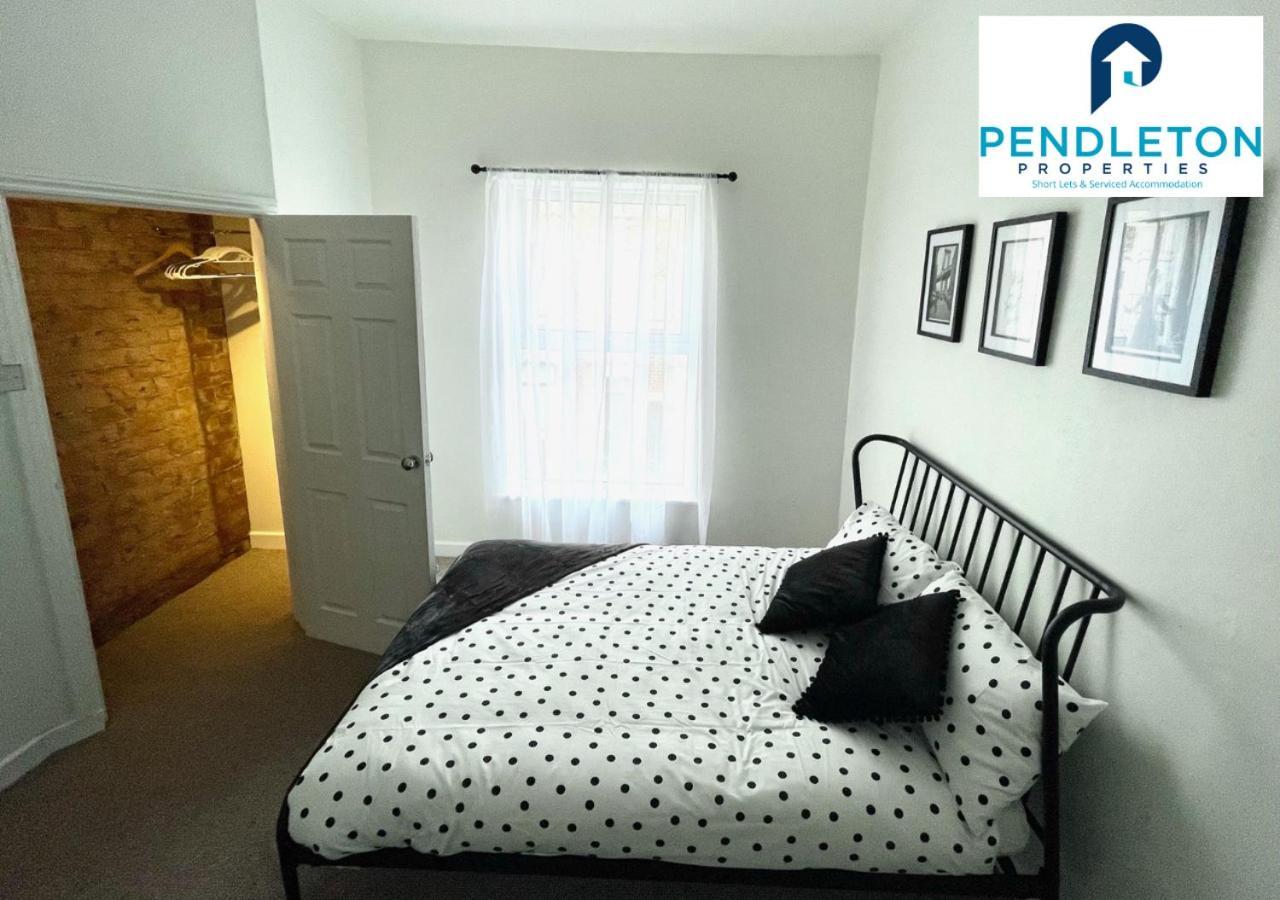Villa Modern 3 Bed House With Free Parking And Wi-Fi à Preston  Extérieur photo