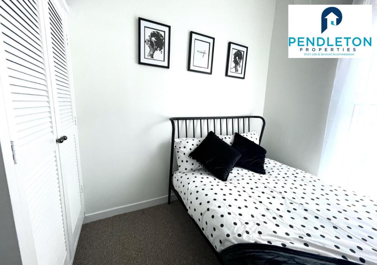 Villa Modern 3 Bed House With Free Parking And Wi-Fi à Preston  Extérieur photo